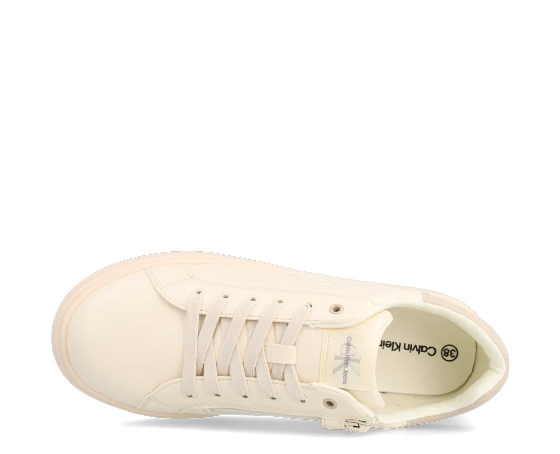 Calvin Klein Low Cut Lace-Up - Image 3