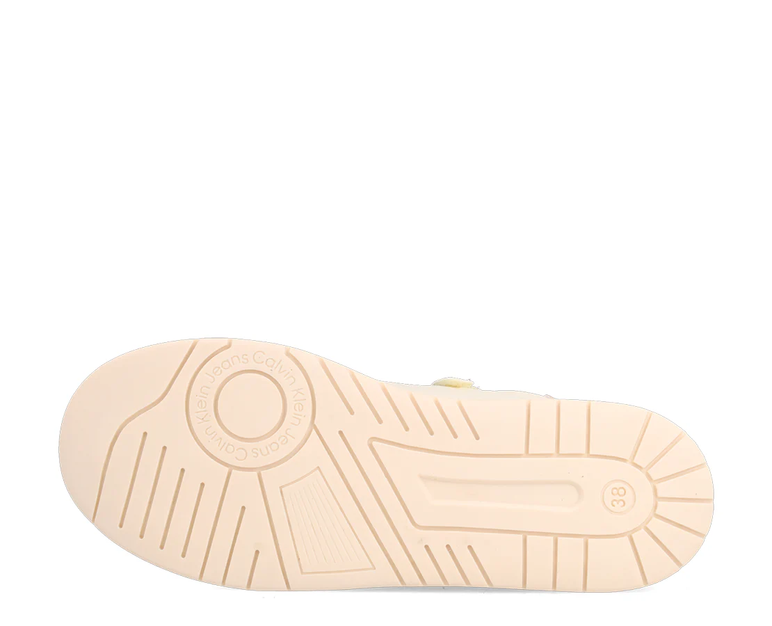 Calvin Klein Low Cut Lace-Up - Image 4