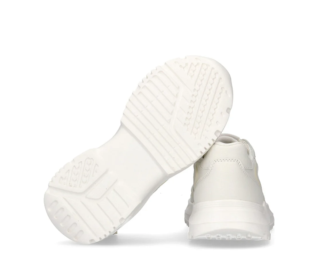 Calvin Klein Low Cut Lace-Up - Image 4