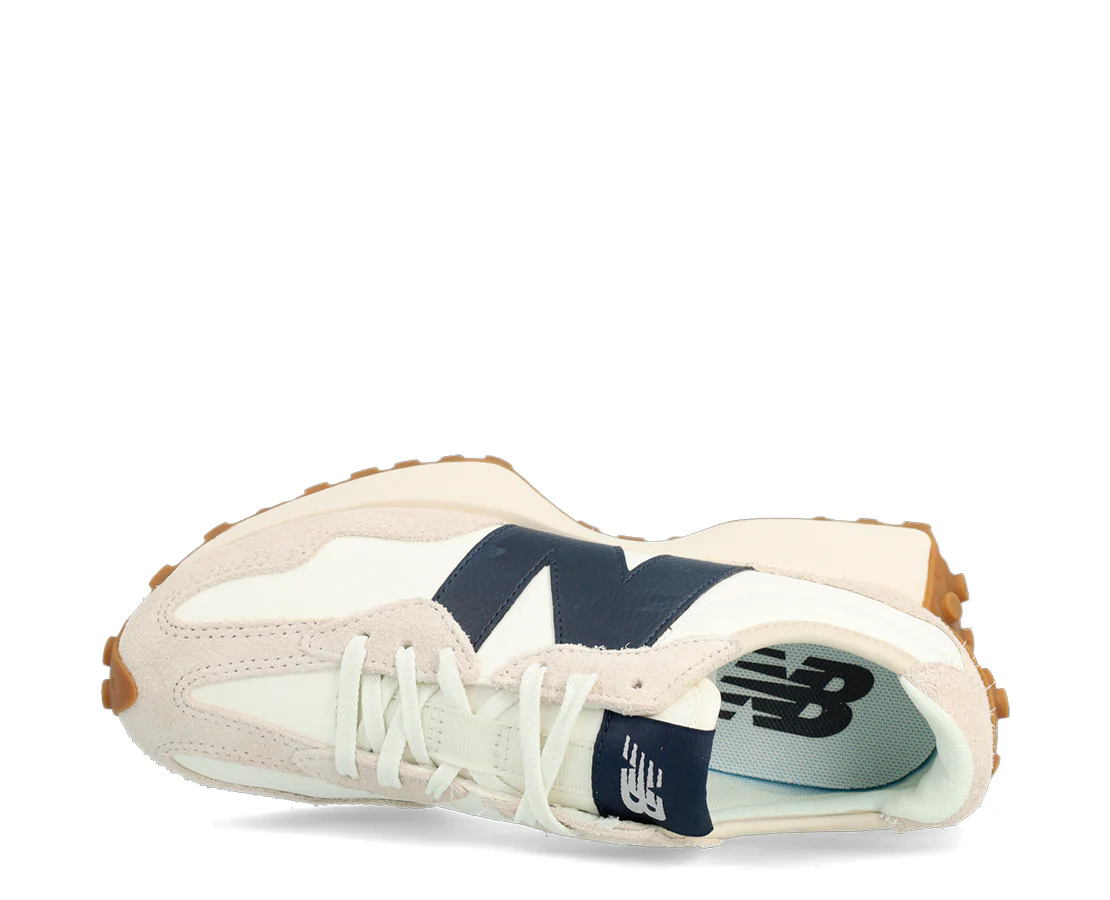 New Balance 327 - Image 3